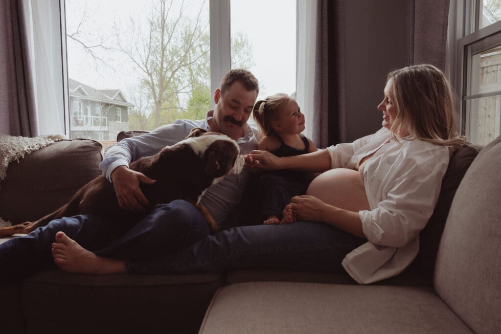 Family maternity session at home in Kemptville, Ontario.