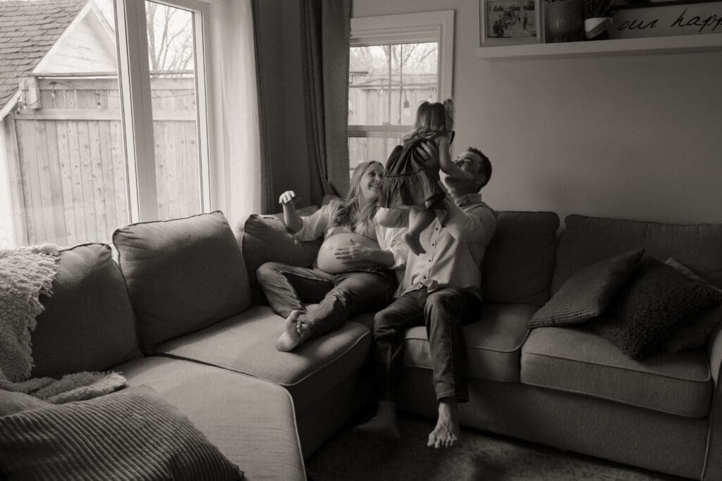 Family maternity session at home in Kemptville, Ontario.